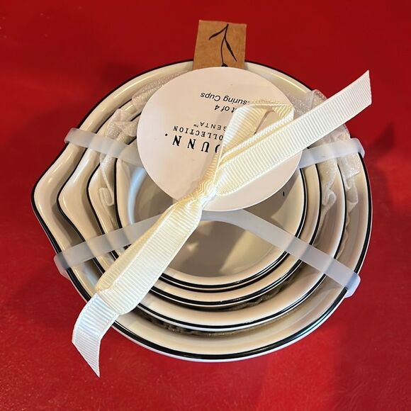 NWT Rae Dunn floral measuring cups - Picture 2 of 3